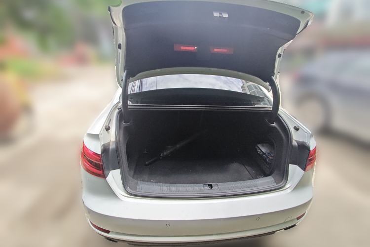Used Audi A4L 2017 40 TFSI Ambition Edition Trunk