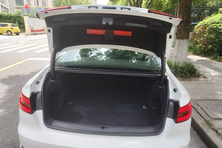 Used Audi A4L 2017 40 TFSI Ambition Edition Trunk