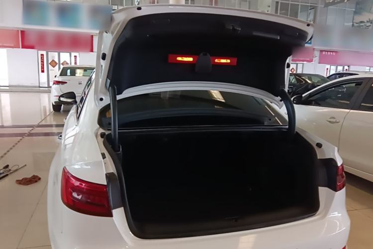 Used Audi A4L 2017 45 TFSI quattro Style Edition Trunk