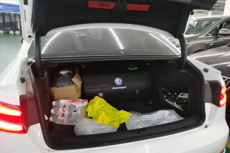 Used Audi A4L 2017 40 TFSI Fashion Model Trunk