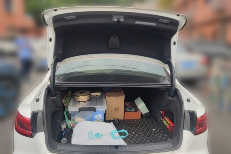 Used Audi A4L 2017 40 TFSI Fashion Model Trunk
