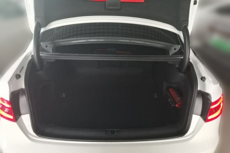 Used Audi A4L 2017 40 TFSI Ambition Edition Trunk
