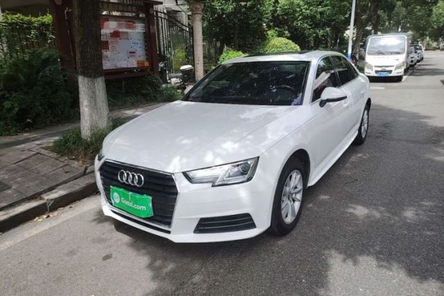 Audi A4L 2017 40 TFSI Ambition Edition de segunda mano