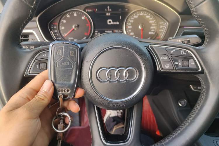 Used Audi A4L 2017 Plus 40 TFSI Ambition Model Vehicle Key