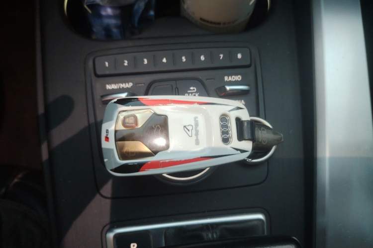 Used Audi A4L 2017 Plus 40 TFSI Sport Model Vehicle Key