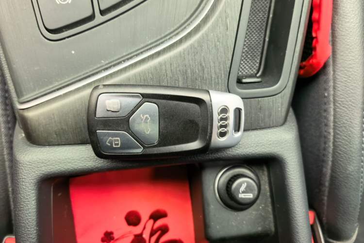 Used Audi A4L 2017 40 TFSI Style Edition Vehicle Key