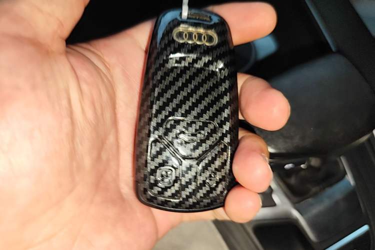 Used Audi A4L 2017 45 TFSI quattro Style Edition Vehicle Key