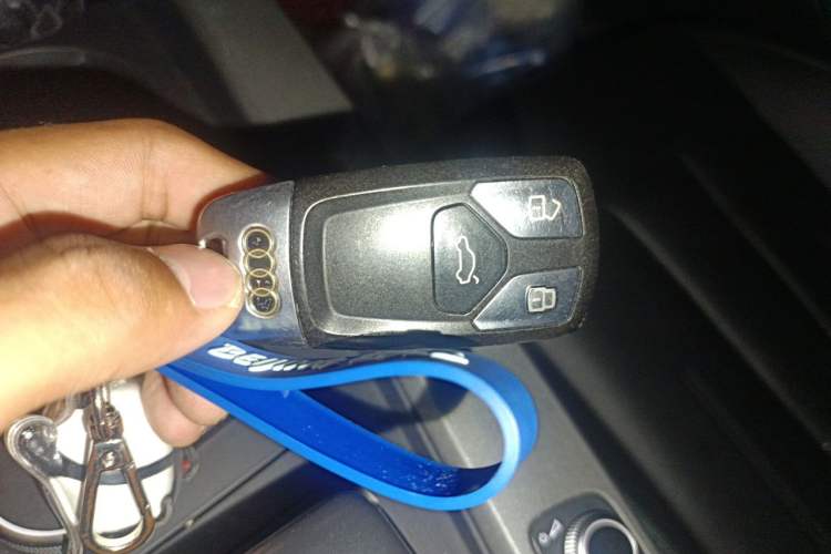 Used Audi A4L 2017 Plus 40 TFSI Ambition Model Vehicle Key
