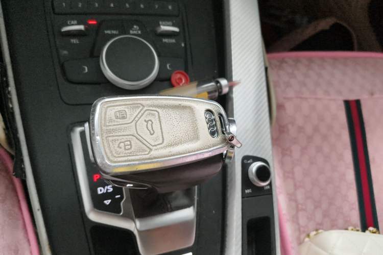 Used Audi A4L 2017 Plus 40 TFSI Fashion Model Vehicle Key