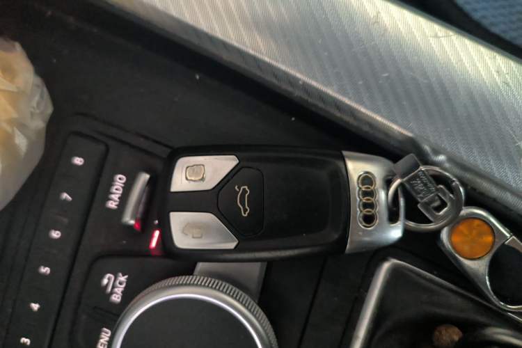 Used Audi A4L 2017 Plus 40 TFSI Fashion Model Vehicle Key