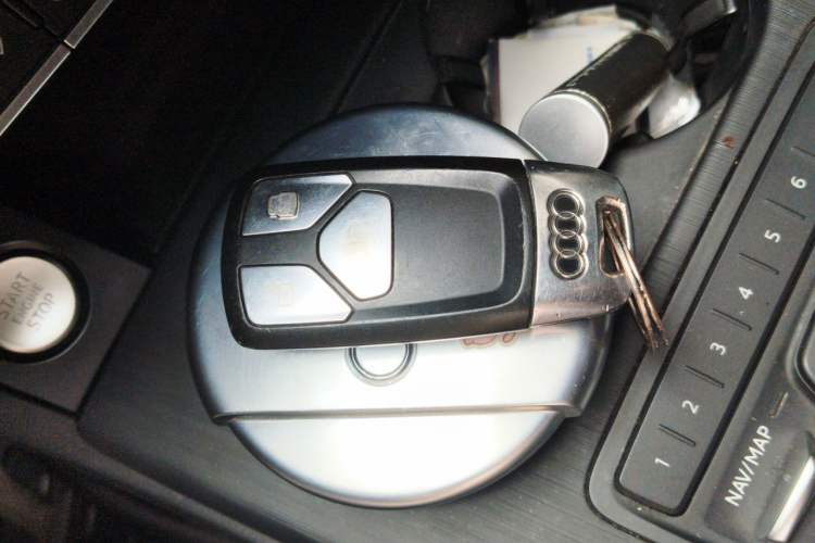 Used Audi A4L 2017 40 TFSI Style Edition Vehicle Key