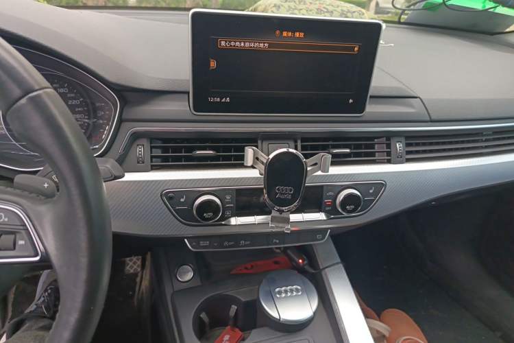 Used Audi A4L 2017 40 TFSI Fashion Model Audio And AC Panel