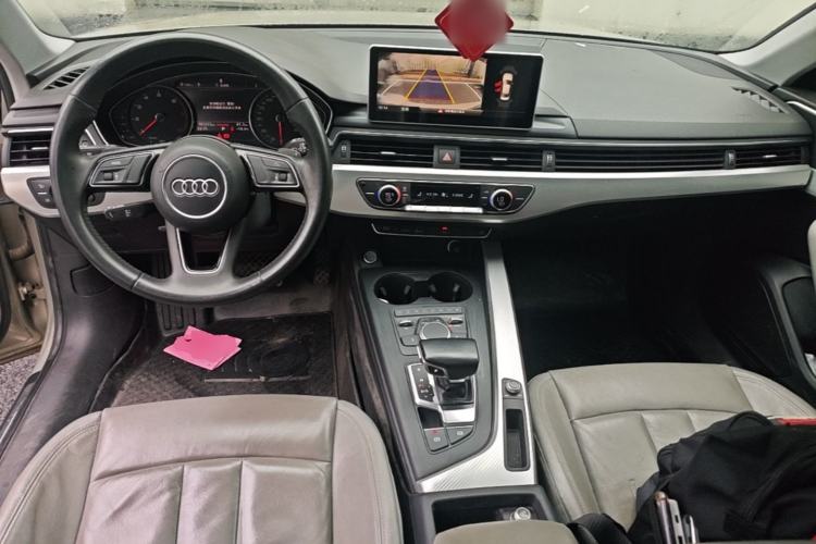 Used Audi A4L 2017 40 TFSI Fashion Model Center Console