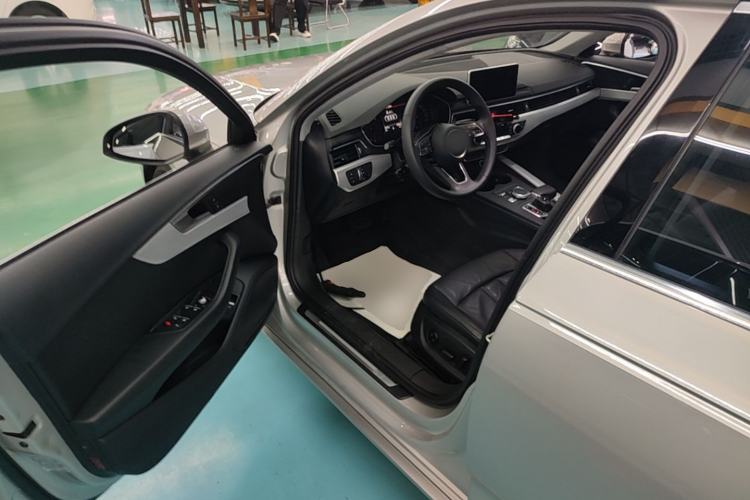 Used Audi A4L 2017 Plus 40 TFSI Fashion Model Driver Seat