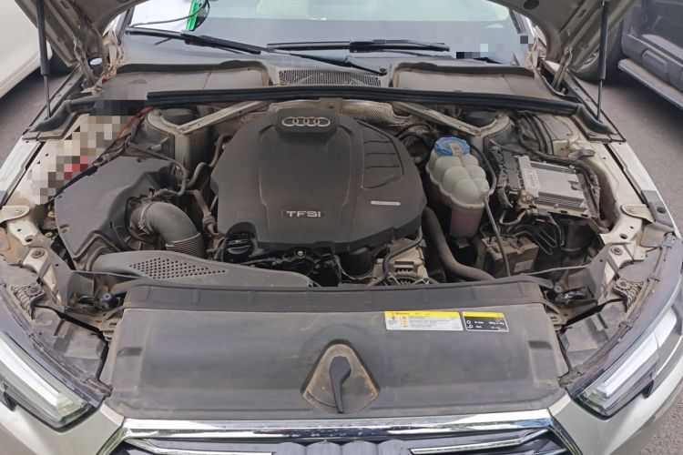 Used Audi A4L 2017 40 TFSI Fashion Model Engine Bay