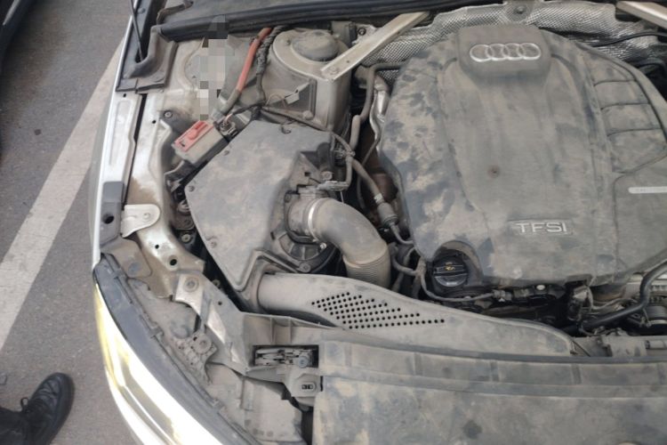 Used Audi A4L 2017 40 TFSI Style Edition Engine Bay Right