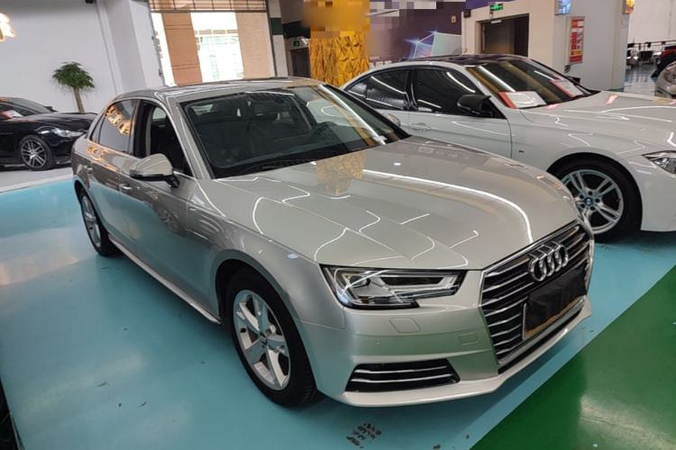 Used Audi A4L 2017 Plus 40 TFSI Fashion Model Front Right 45 Deg