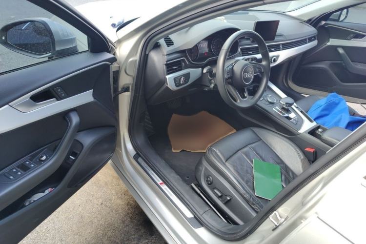 Used Audi A4L 2017 Plus 40 TFSI Fashion Model Interior 3