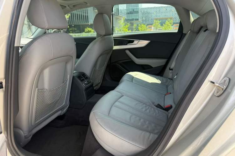 Used Audi A4L 2017 40 TFSI Fashion Model Interior 3