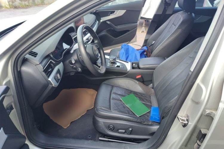 Used Audi A4L 2017 Plus 40 TFSI Fashion Model Left Front Seat