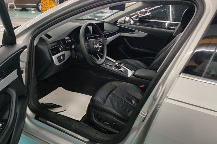 Used Audi A4L 2017 Plus 40 TFSI Fashion Model Left Front Seat