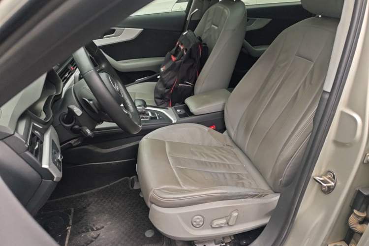 Used Audi A4L 2017 40 TFSI Fashion Model Left Front Seat