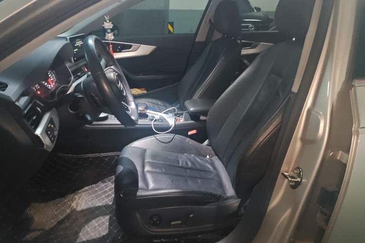 Used Audi A4L 2017 40 TFSI Fashion Model Left Front Seat
