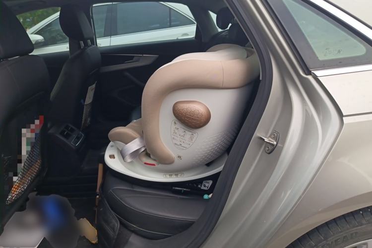 Used Audi A4L 2017 40 TFSI Fashion Model Left Rear Seat