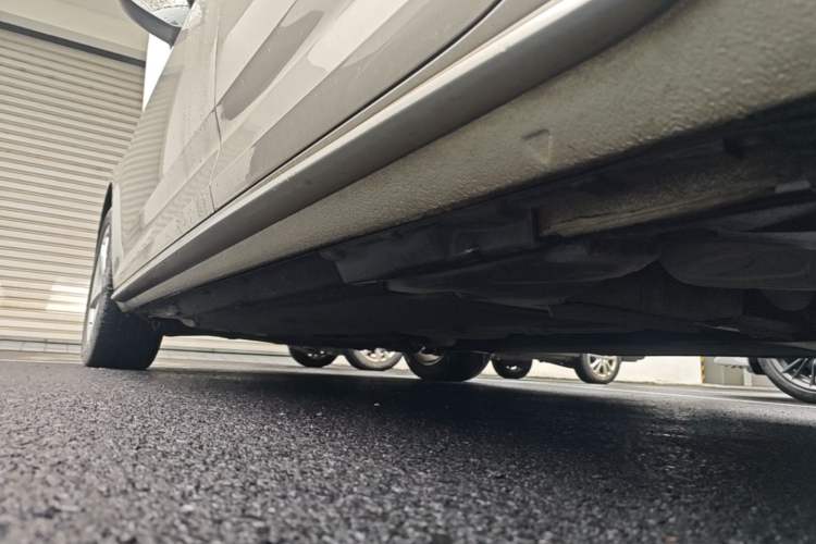 Used Audi A4L 2017 40 TFSI Fashion Model Left Side Sill