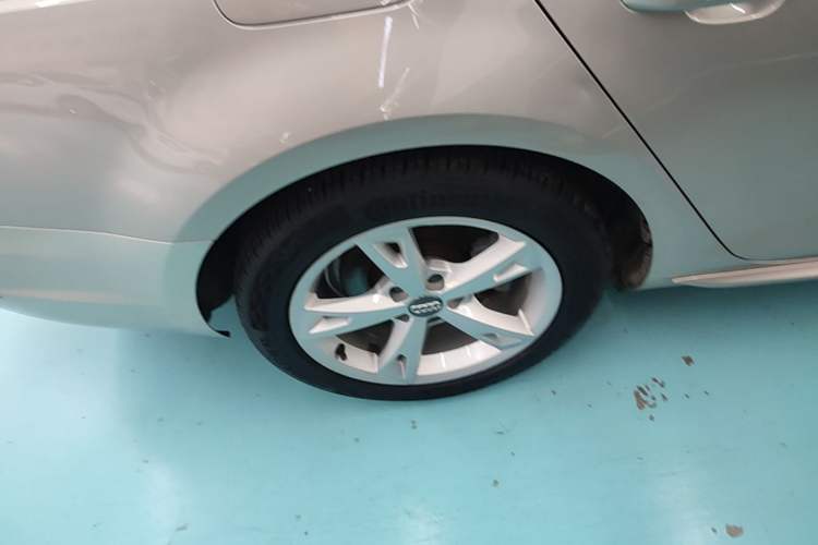 Used Audi A4L 2017 Plus 40 TFSI Fashion Model Right Rear Wheel Hub