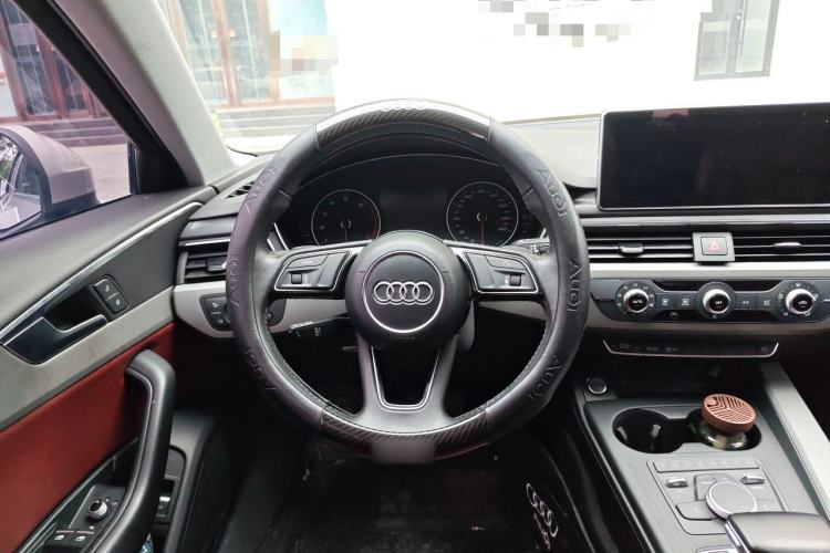 Used Audi A4L 2017 Plus 40 TFSI Ambition Model Steering Wheel