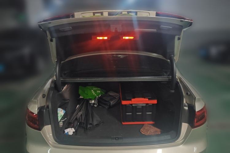 Used Audi A4L 2017 40 TFSI Fashion Model Trunk