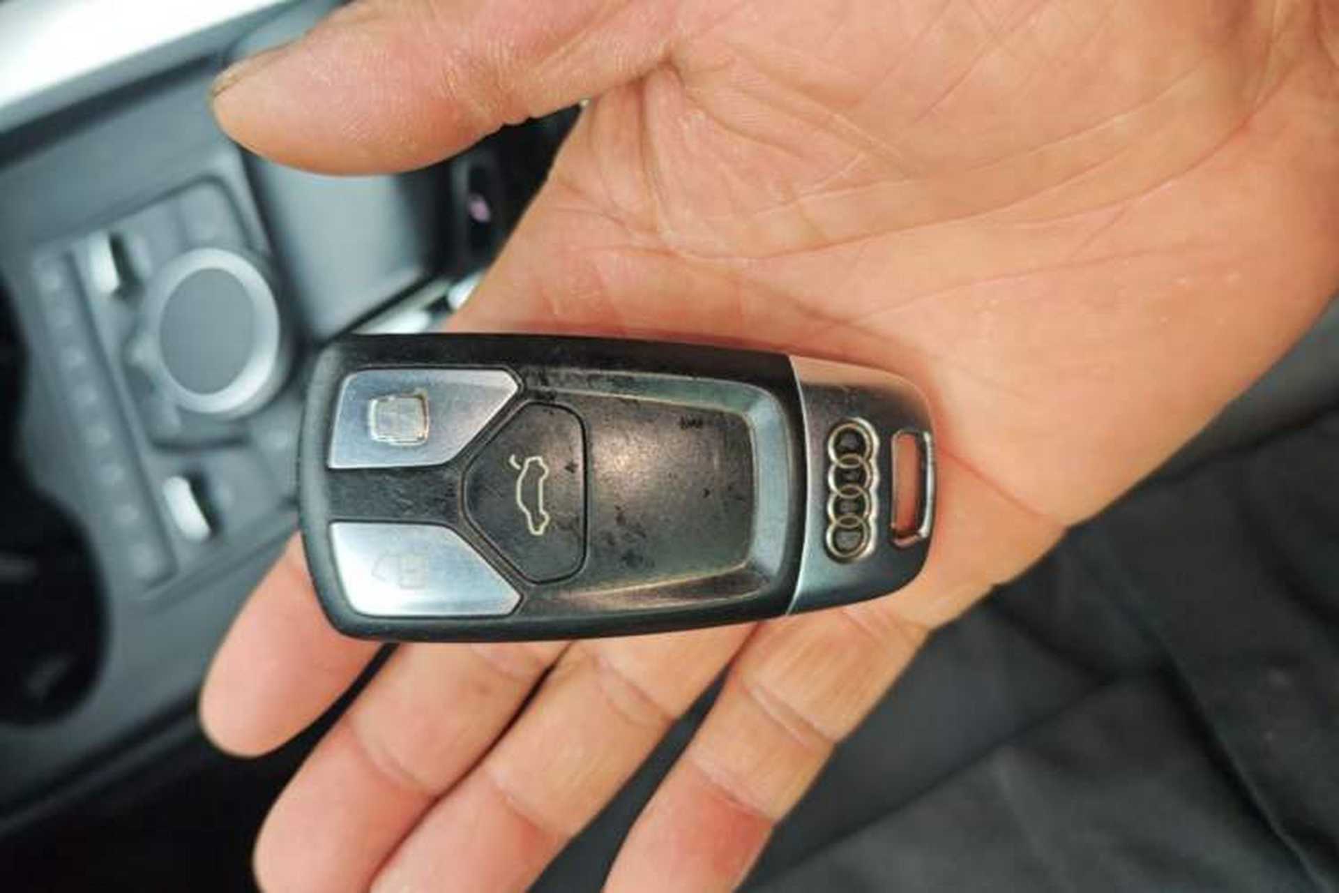 Used Audi A4L 2017 40 TFSI Fashion Model Vehicle Key