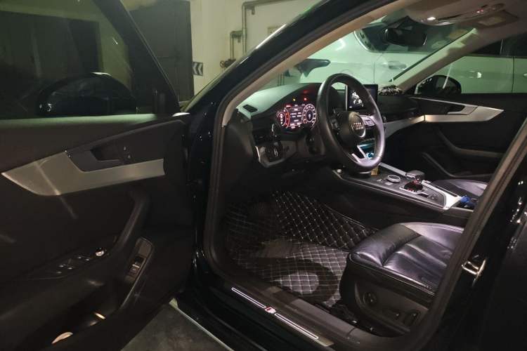 Used Audi A4L 2018 30th Anniversary Edition 40 TFSI Fashion Model Driver Seat
