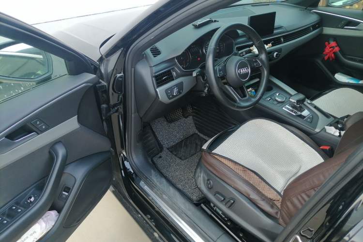 Used Audi A4L 2018 30th Anniversary Edition 40 TFSI Trendy Model Driver Seat