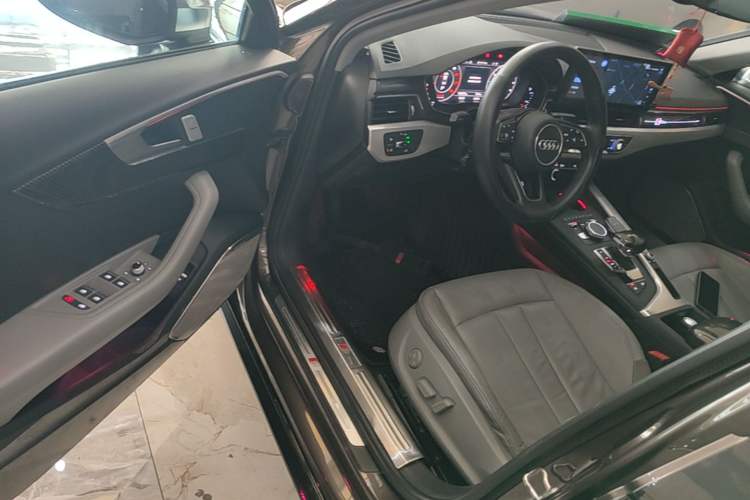Used Audi A4L 2018 30th Anniversary Edition 40 TFSI Fashion Model Driver Seat