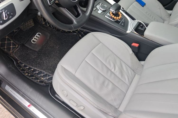 Used Audi A4L 2018 30th Anniversary Edition 40 TFSI Fashion Model Driver Seat