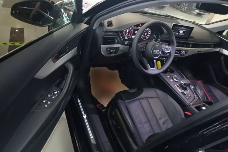 Used Audi A4L 2018 30th Anniversary Edition 40 TFSI Fashion Model Driver Seat