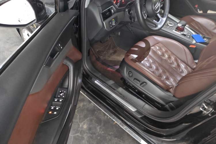 Used Audi A4L 2018 30th Anniversary Edition 40 TFSI Trendy Model Driver Seat