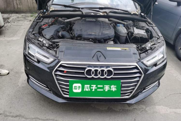 Used Audi A4L 2018 30th Anniversary Edition 40 TFSI Trendy Model Engine Bay