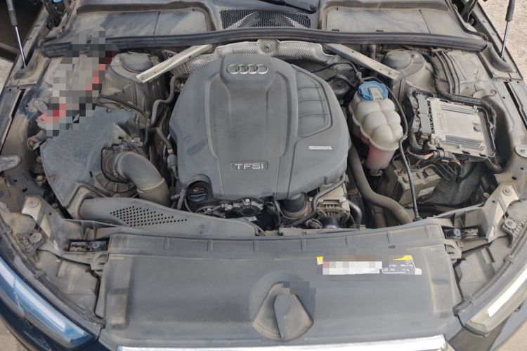 Used Audi A4L 2018 30th Anniversary Edition 40 TFSI Fashion Model Engine Bay
