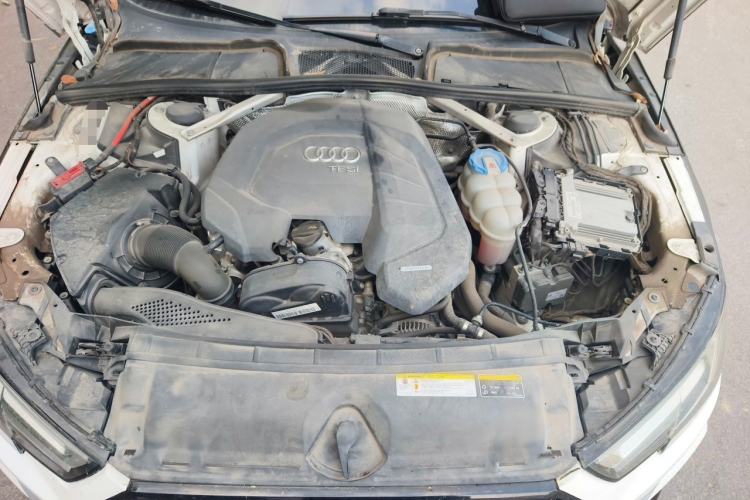 Used Audi A4L 2018 30th Anniversary Edition 30 TFSI Ambition Model Engine Bay
