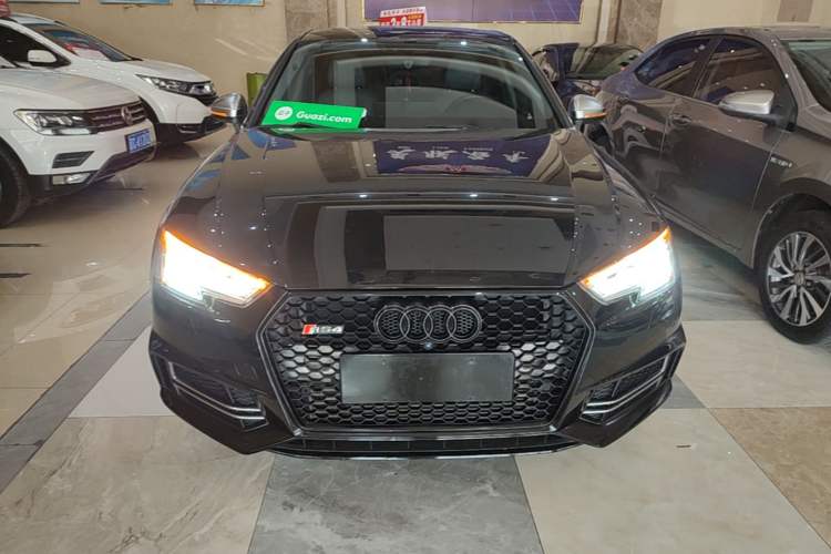Used Audi A4L 2018 30th Anniversary Edition 40 TFSI Fashion Model Front