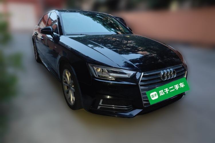 Used Audi A4L 2018 30th Anniversary Edition 40 TFSI Fashion Model Front Right 45 Deg