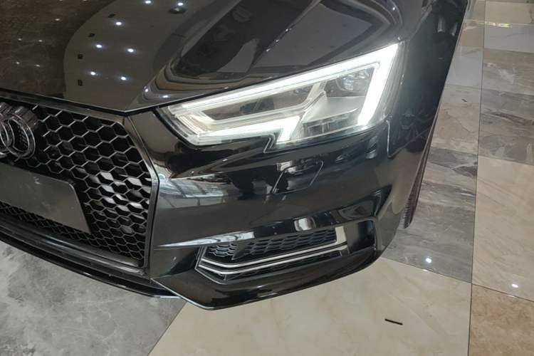 Used Audi A4L 2018 30th Anniversary Edition 40 TFSI Fashion Model Left Front Headlight