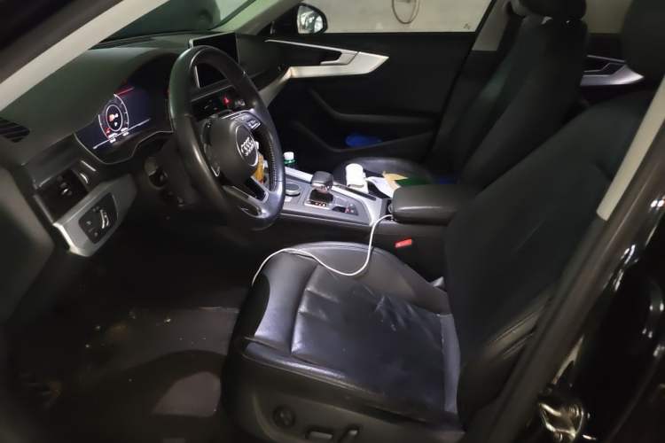 Used Audi A4L 2018 30th Anniversary Edition 40 TFSI Fashion Model Left Front Seat