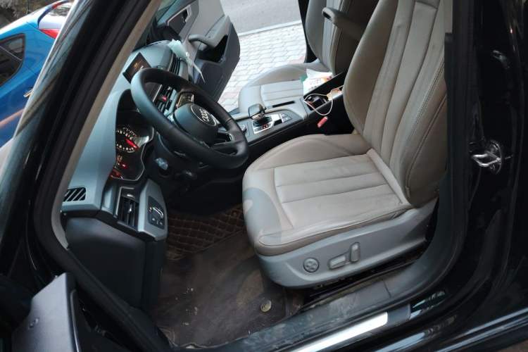 Used Audi A4L 2018 30th Anniversary Edition 40 TFSI Trendy Model Left Front Seat