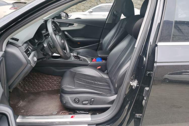 Used Audi A4L 2018 30th Anniversary Edition 40 TFSI Trendy Model Left Front Seat