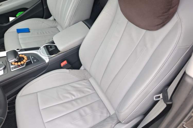 Used Audi A4L 2018 30th Anniversary Edition 40 TFSI Fashion Model Left Front Seat