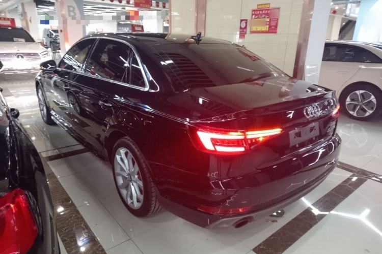 Used Audi A4L 2018 30th Anniversary Edition 40 TFSI Fashion Model Rear Left 45 Deg